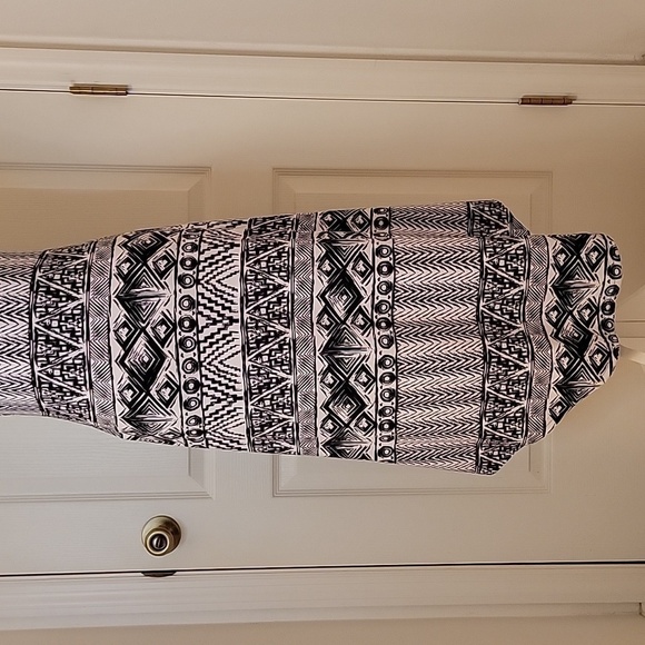 Blue Star Black and White Racerback High Low Dress Size Jr M  EUC.  NWOT - Picture 5 of 6